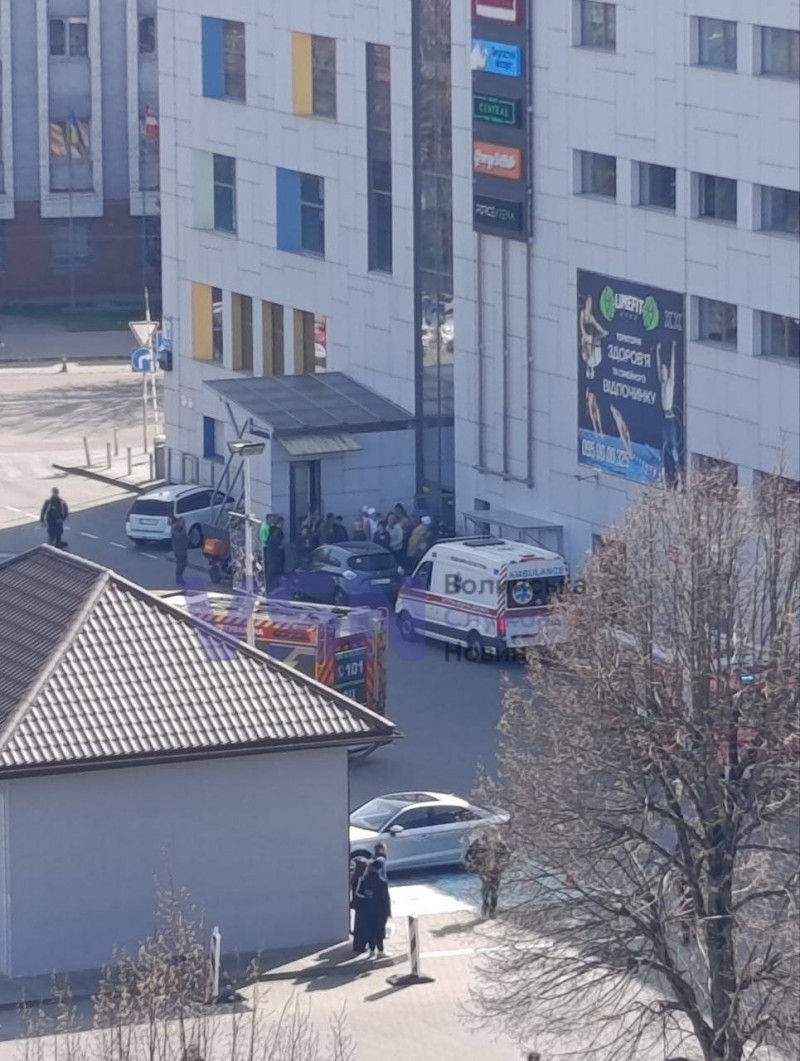 Людей вивели на вулицю: в РЦ «Промінь» у Луцьку - пожежа