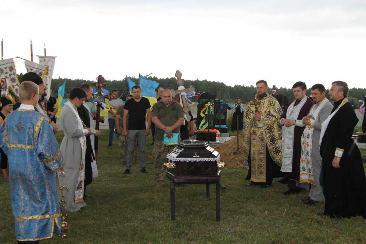 На Волині поховали Героя Ігоря Паламаря, який підірвався на ворожій міні