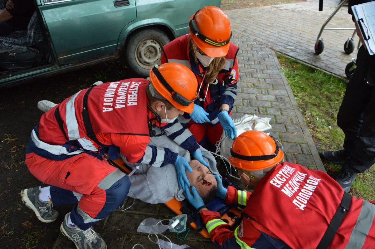 Порятунок життів у реальному часі: на Волині змагалися бригади екстреної допомоги