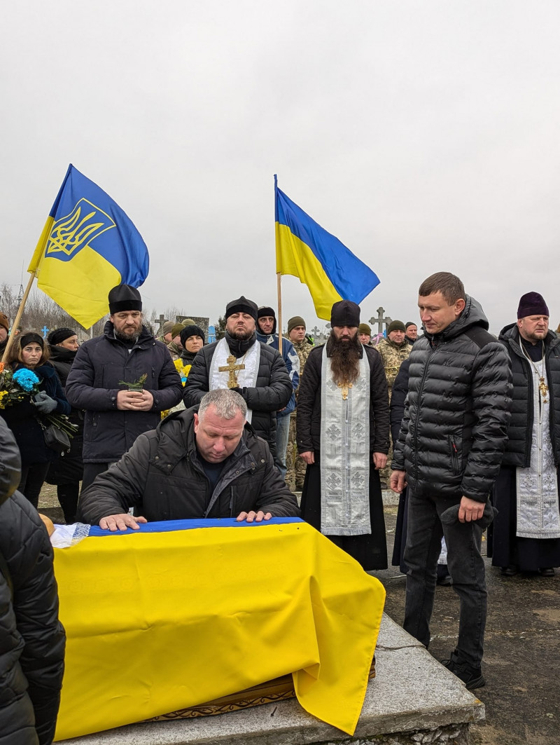 Так і не встиг створити сім'ю: на Волині попрощалися з Героєм Олегом Гарасимлюком