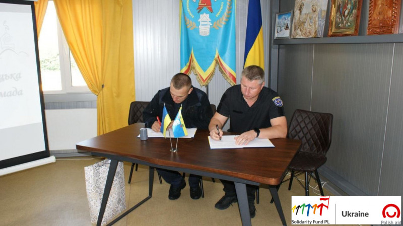 Рожищенські добровольці перейняли досвід пожежних команд Рівненщини: підписали два меморандуми