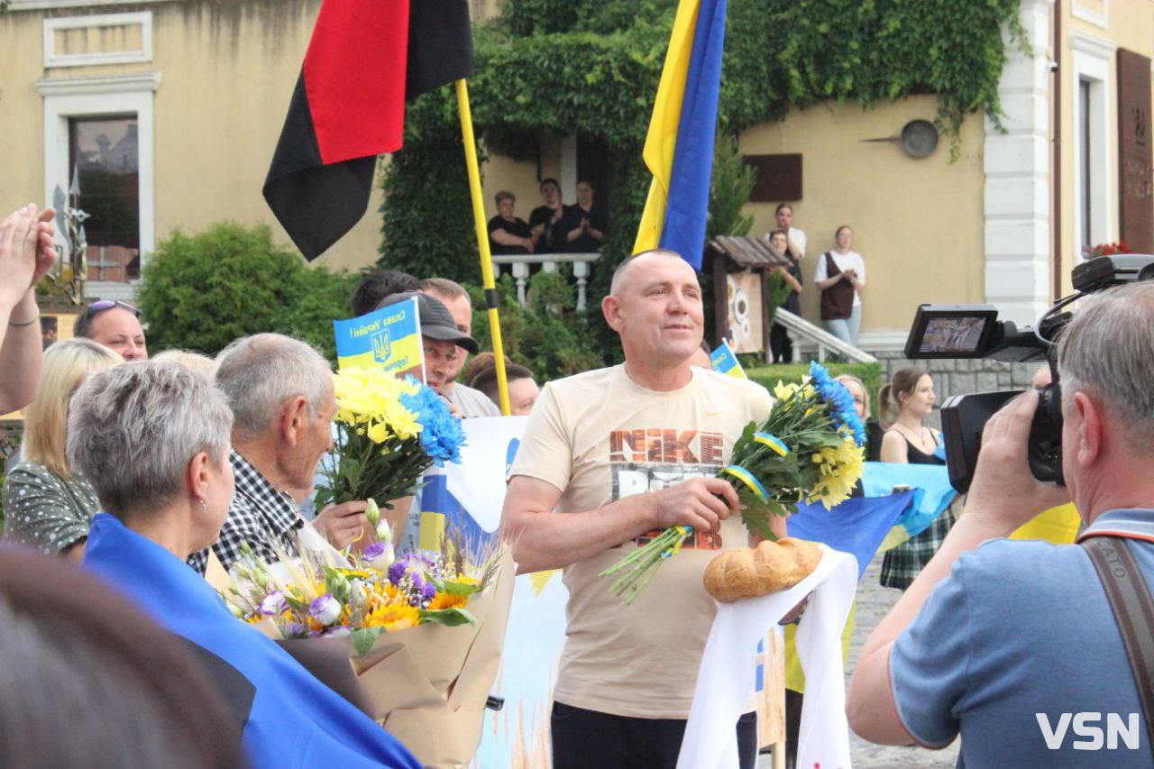 Понад два роки в російському полоні: у Луцьку зустріли військового Сергія Колошву