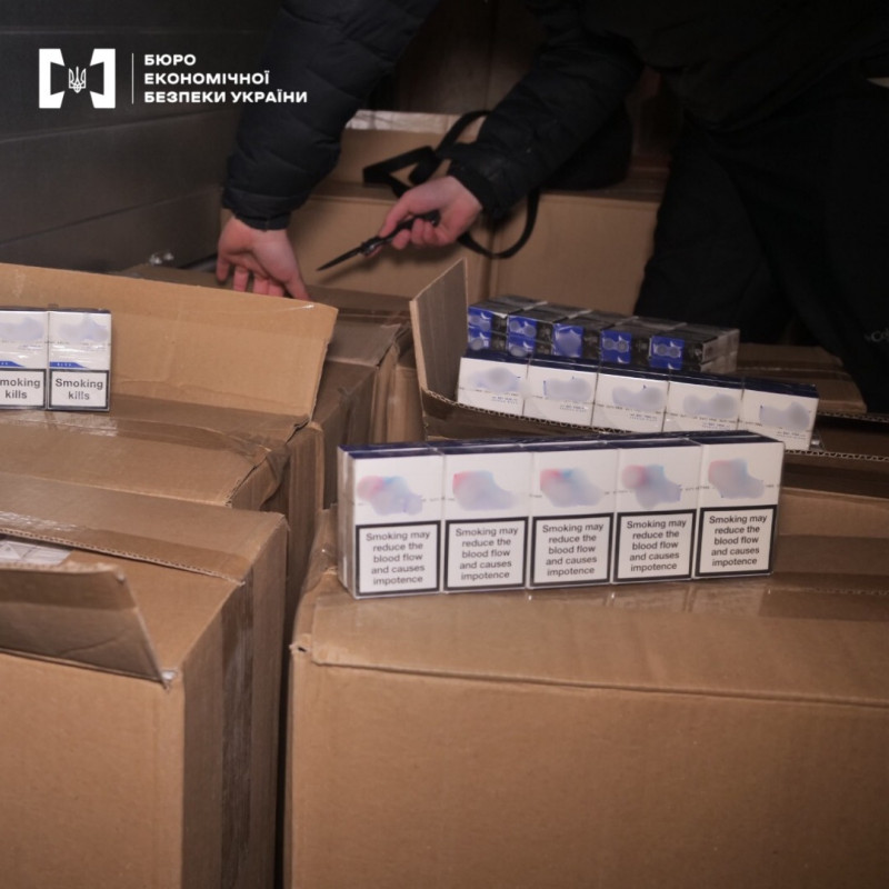 На Волині викрили масштабний нелегальний бізнес з продажу контрафактних цигарок