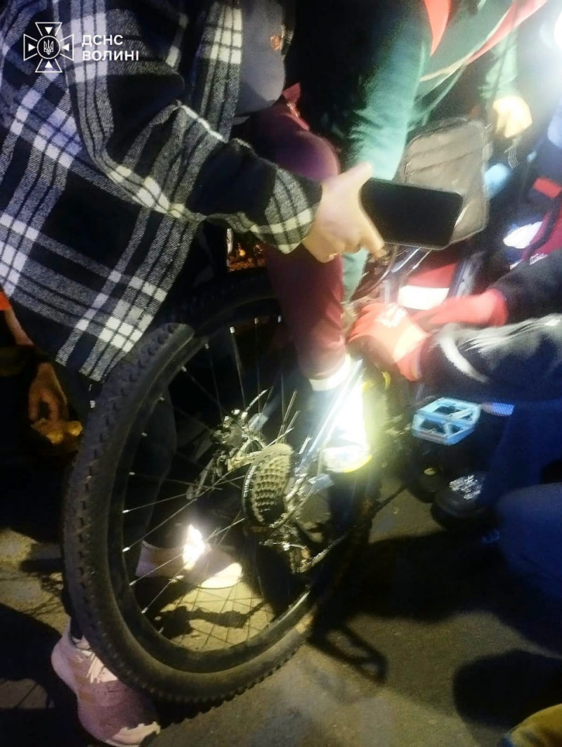 На Волині горіли два автомобілі: є травмований
