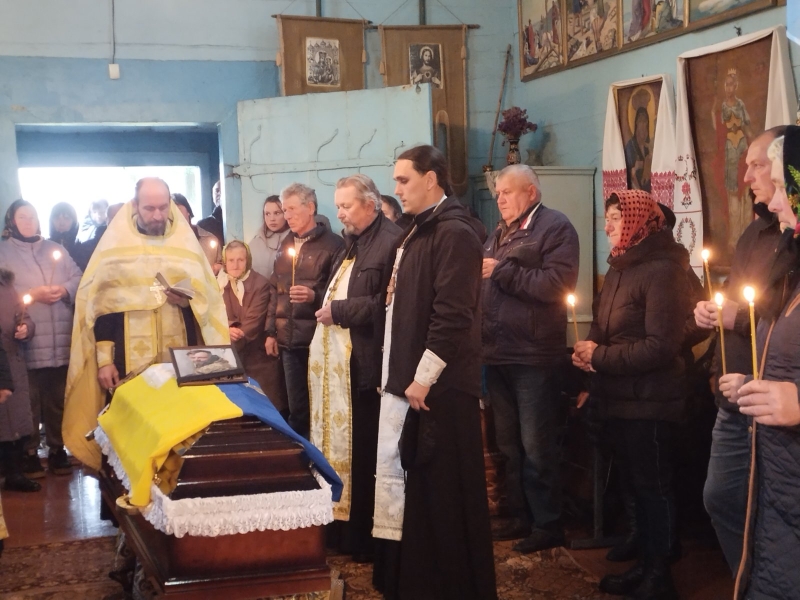 На Волині попрощалися із 50-річним Героєм Юрієм Віценюком, який загинув на Дніпропетровщині