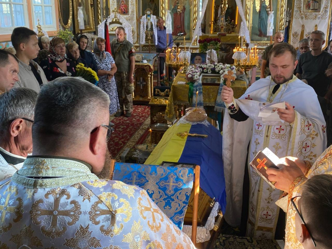 Вважався зниклим безвісти: на Волині попрощались із Героєм Петром Вакульчуком