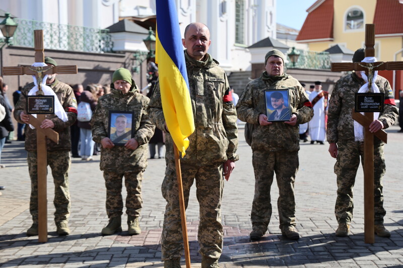 У Луцьку попрощалися з Героями Євгенієм Філясом та Тарасом Медведчуком