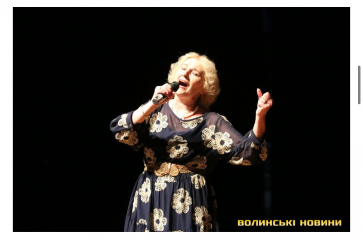 «Вона належала своєму народові, служила йому через мистецтво»: у Луцьку вшанували пам'ять народної артистки України Людмили Приходько