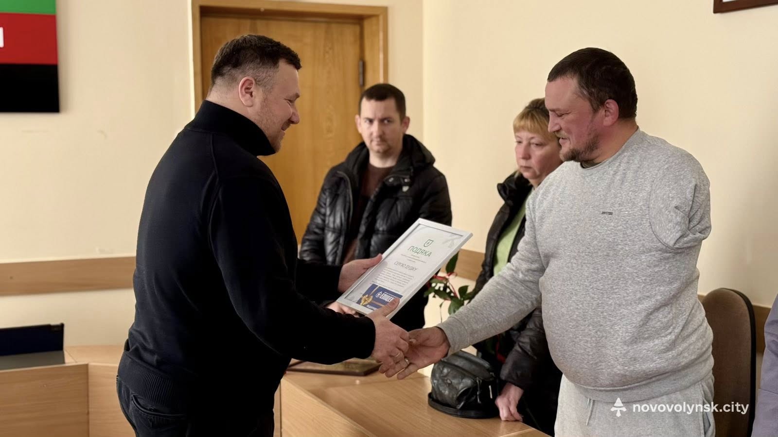 У Нововолинську вручили подяки родинам загиблих Героїв і ветеранам
