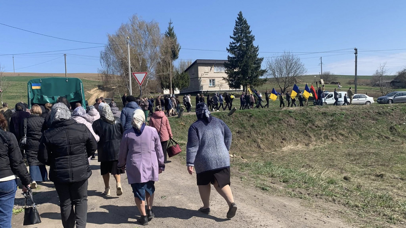 Поранення обірвали життя воїна: на Волині попрощалися із захисником Петром Шмідом