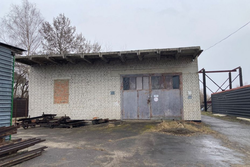 На Волині продають виробничий комплекс із пилорамою, цехом і складами за 10 мільйонів