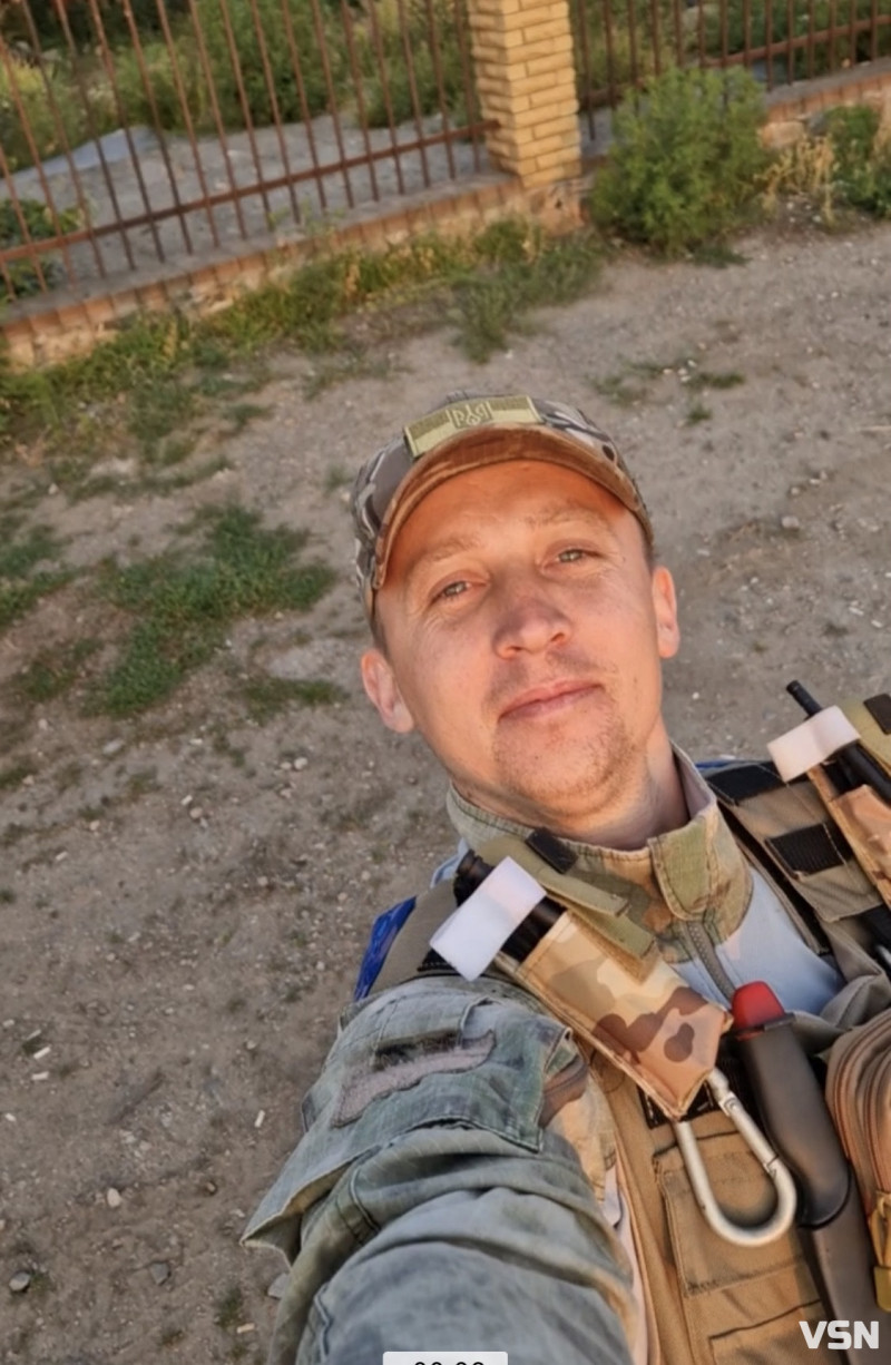 На світанку після загибелі дав про себе знати уві сні. Спогади про полеглого захисника з Волині