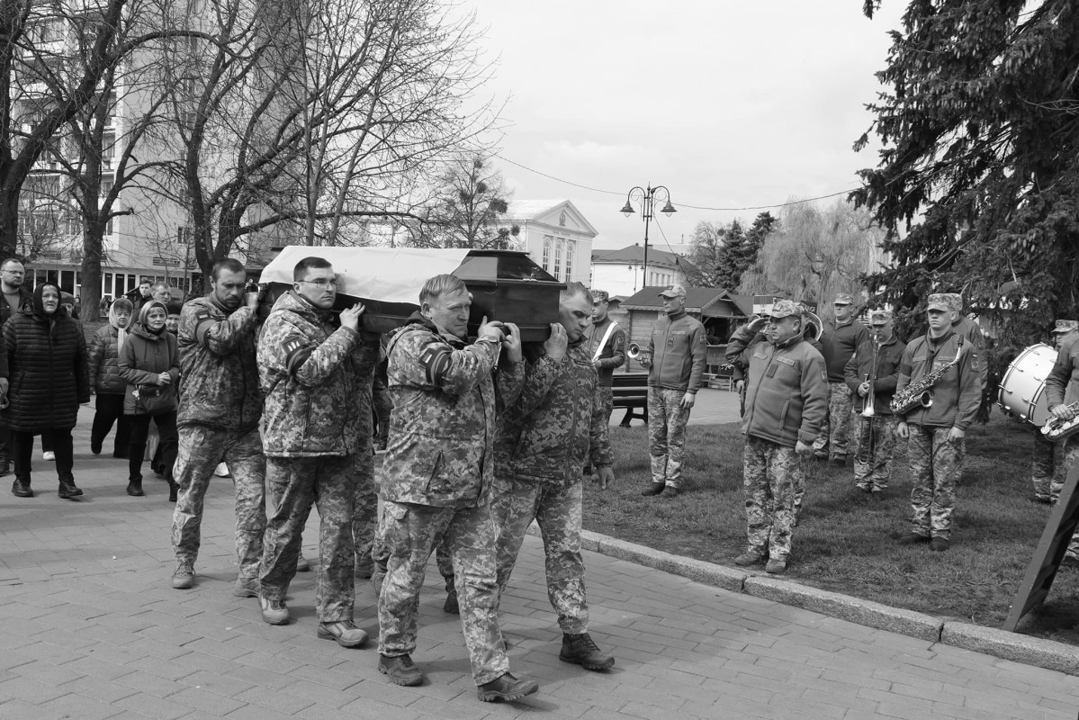 У Луцьку попрощалися із Героєм Олександром Сідорським, який загинув на Харківщині