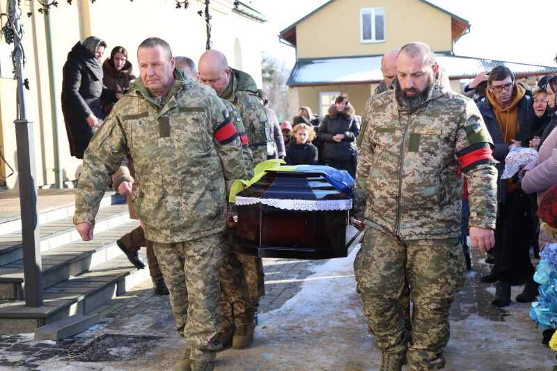 У Луцьку попрощалися з Героєм Вадимом Кравчуком