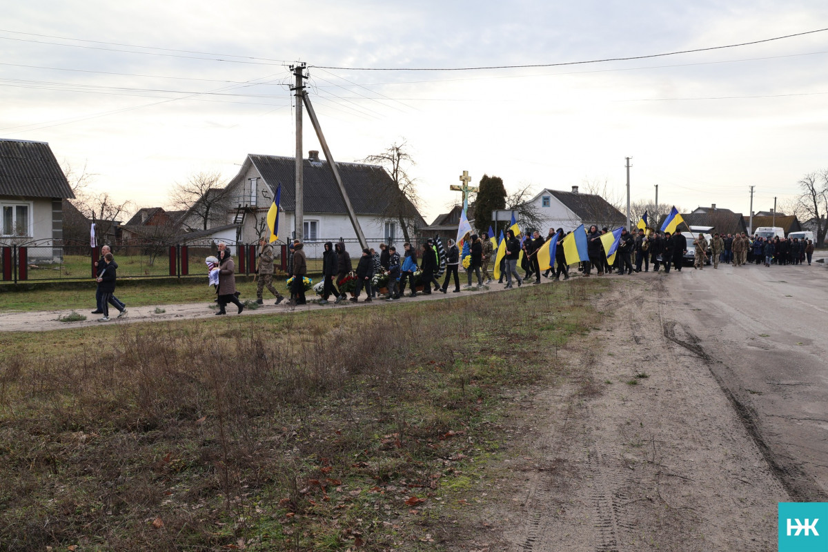 Рік надії й очікування: на Волині попрощалися з Героєм Віктором Фесиком