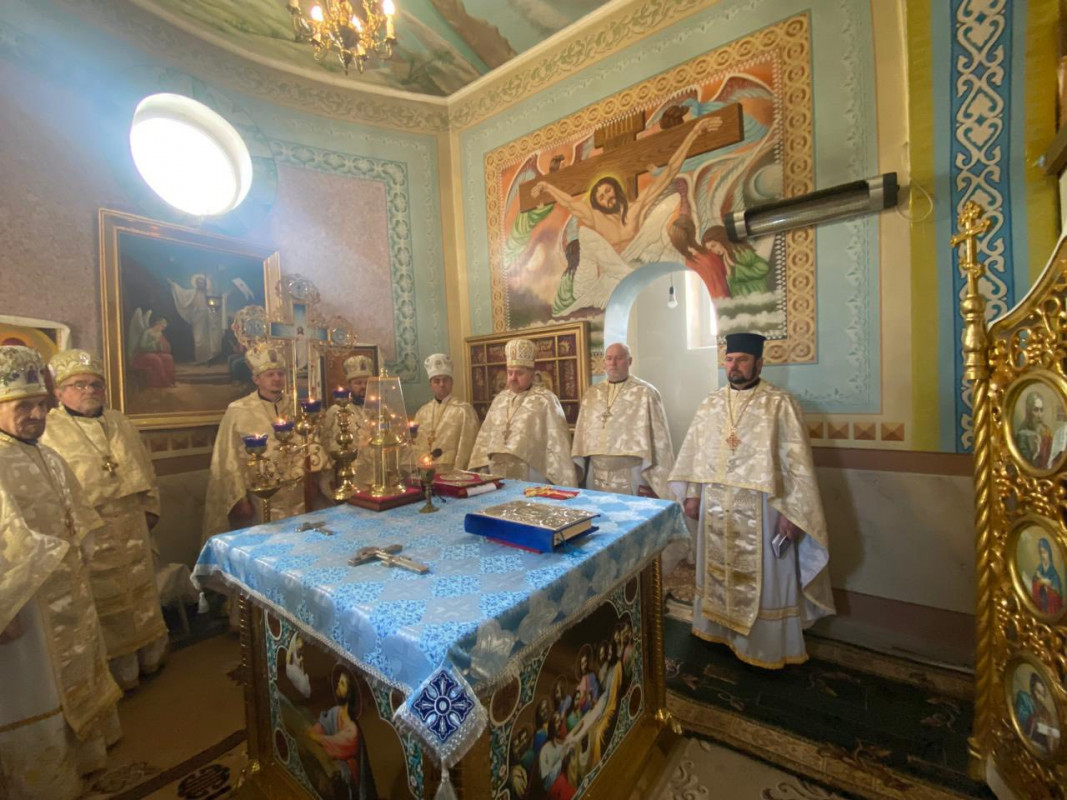 Перший український священник у місті: на Волині поховали протоієрея храму ПЦУ