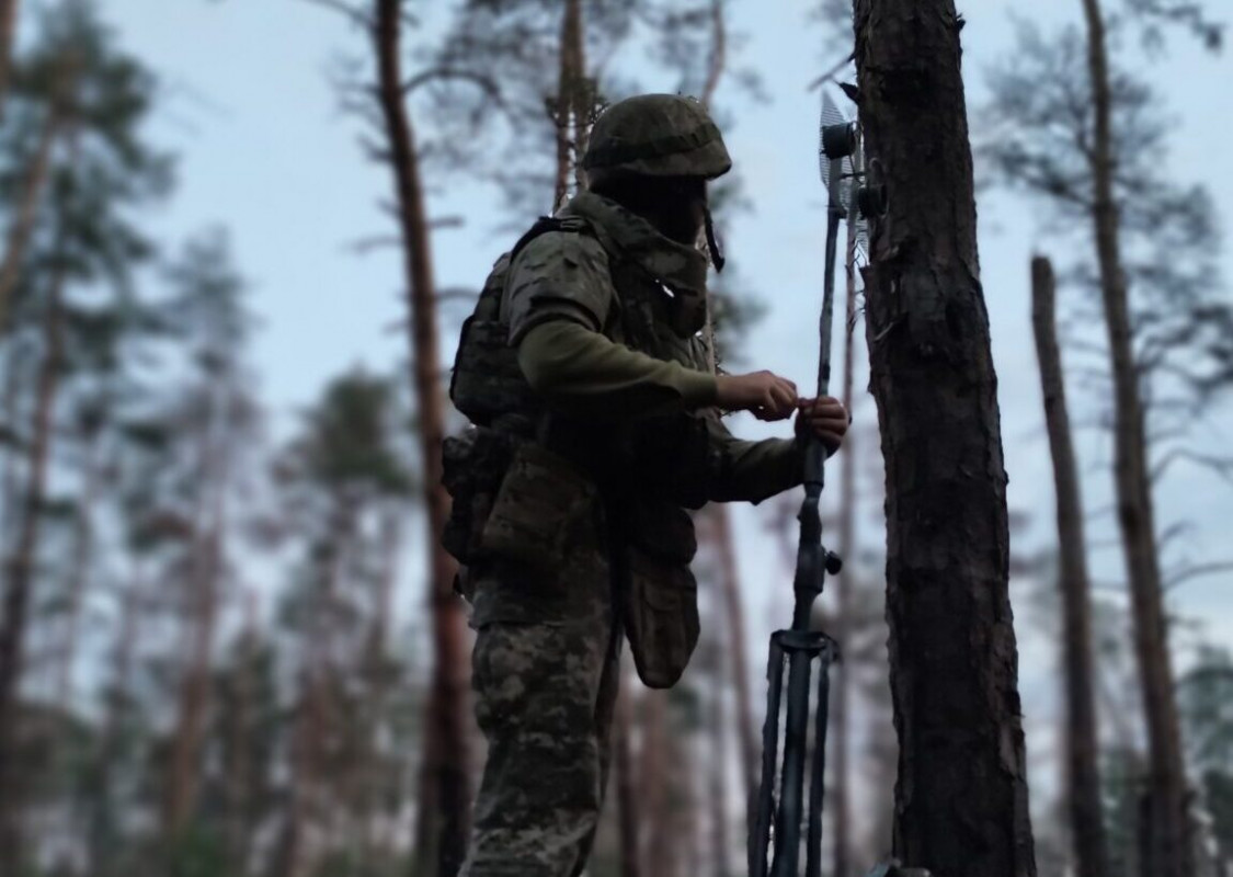 Перетворюють окупантів з мисливців на жертв: один день роботи екіпажу FPV-дронів з Волині