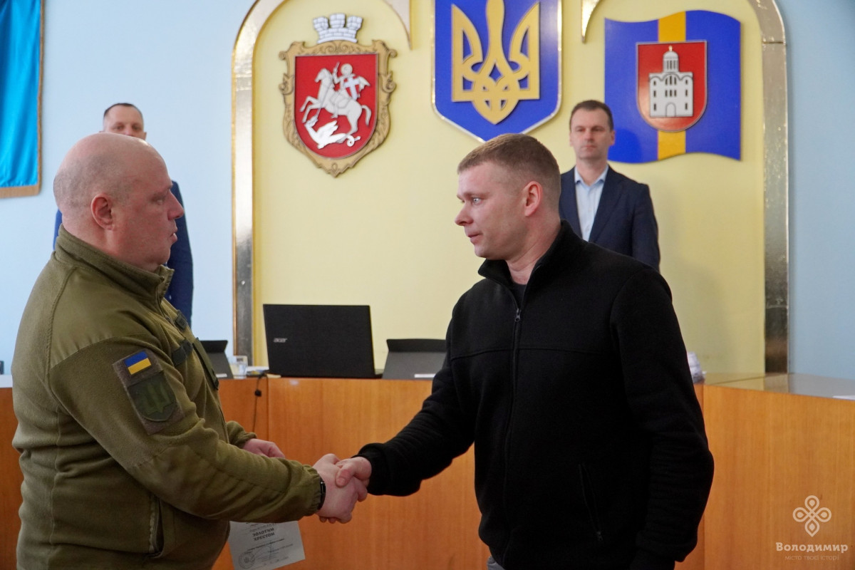 У Володимирі захисникам і родинам полеглих Героїв вручили почесні відзнаки