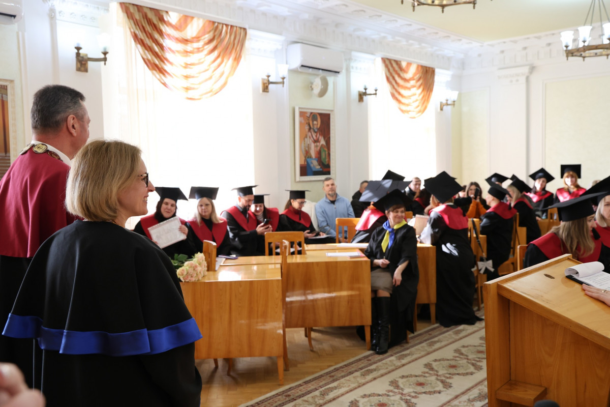 У волинському виші випускники-магістри інституту неперервної освіти отримали дипломи