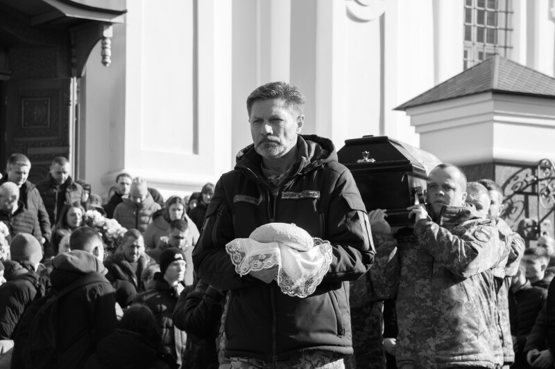 Три прощання в один день: у Луцьку віддали останню шану полеглим на війні Героям