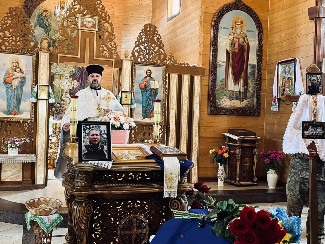 Ніколи воїн не побачить свого онука, який народився після його загибелі: на Волині поховали Героя Вячеслава Пашкова