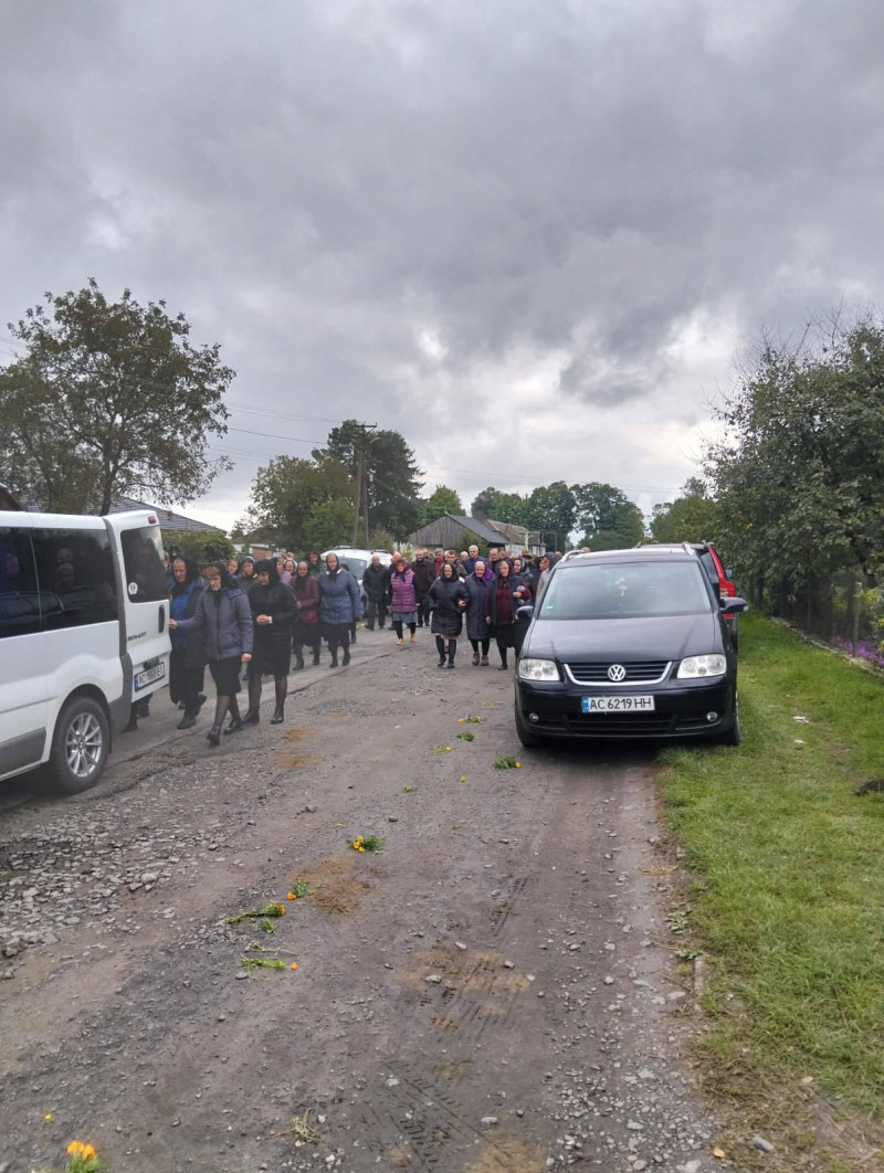 Життя обірвалось внаслідок важких поранень: на Волині попрощались з Героєм Володимиром Андрійчуком
