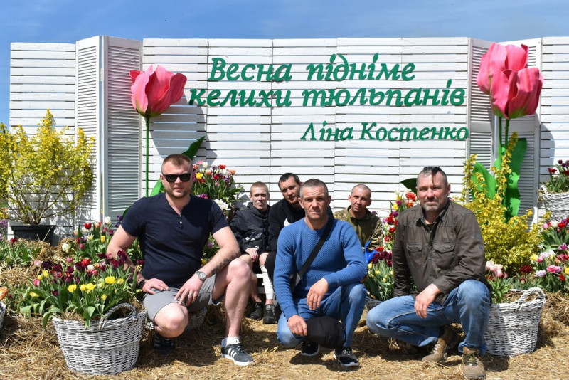 Життя попри війну: як «Волинська Голландія» приймала військових
