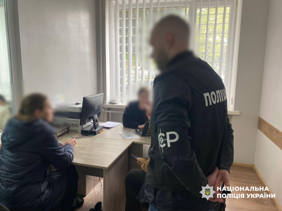 Фіктивні вчителі та «бронювання»: у луцькому ліцеї викрили схему на мільйони