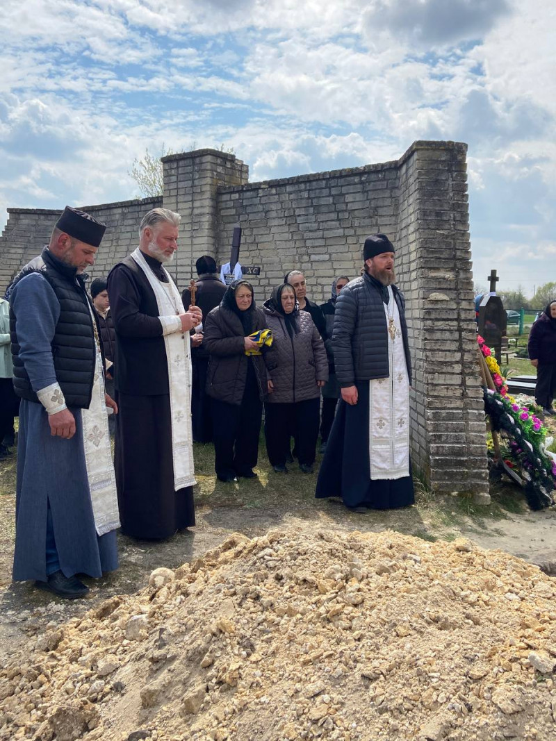 На Волині провели в останню дорогу Героя Володимира Бурнашева