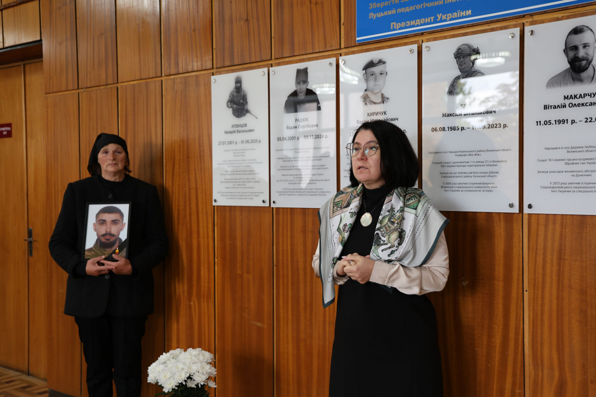 Волинський університет вшанував загиблих захисників – студента Володимира Стогнія та випускника Назарія Літвінцова