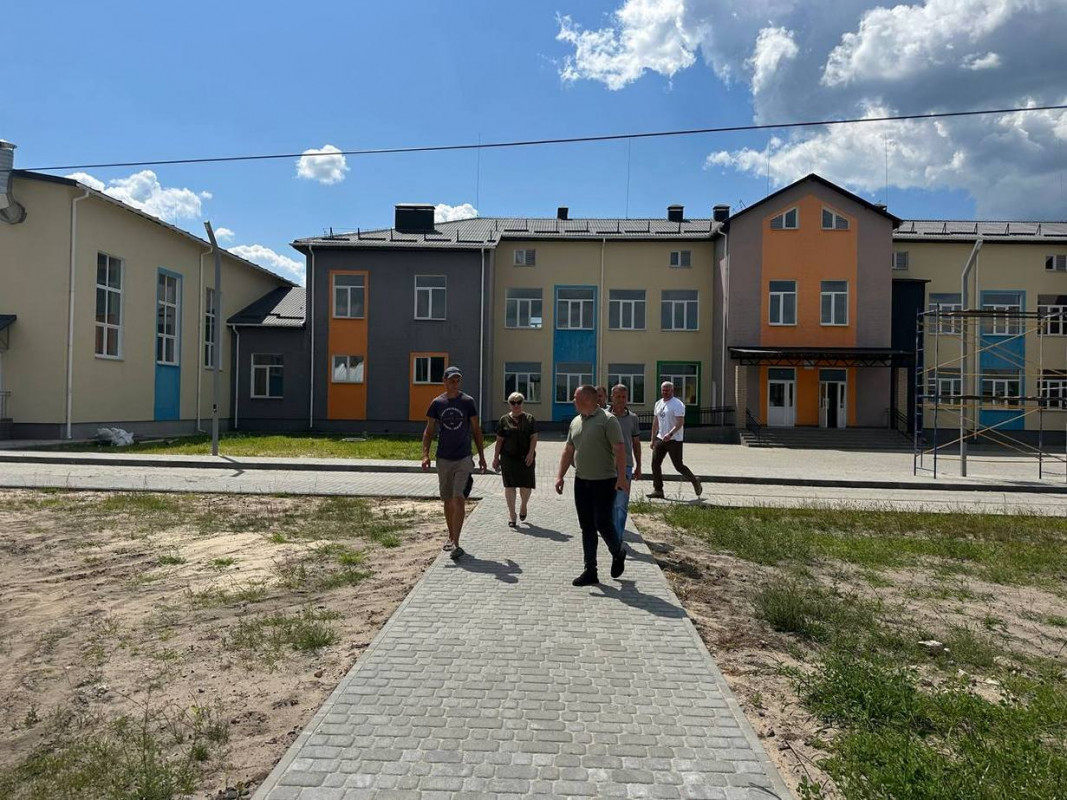 Завершення будівництва школи у Піщі: очільник Волинської ОВА перевірив готовність до навчального року