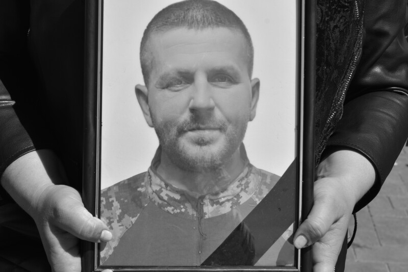 Навіки 38: у Луцькій громаді попрощалися з Героєм Анатолієм Левчуком