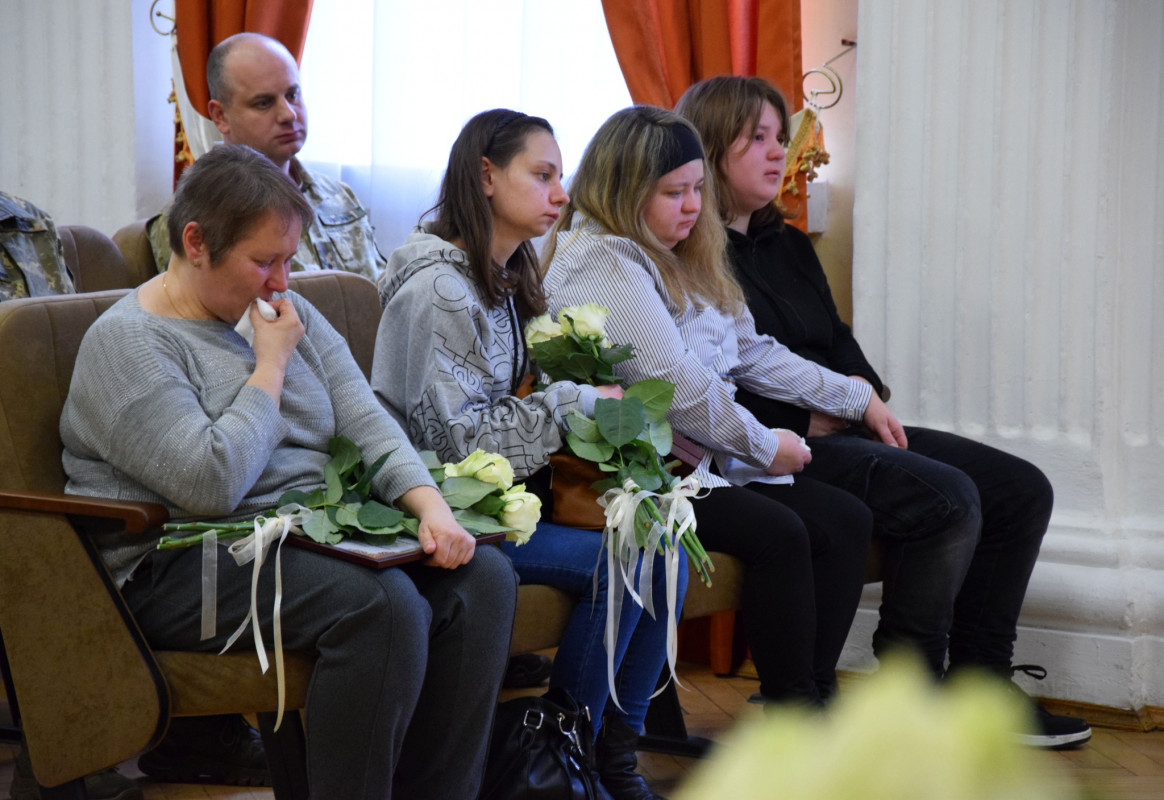 Загинули виконуючи бойові завдання на Донеччині: у Луцьку рідним  Героїв вручили посмертні нагороди