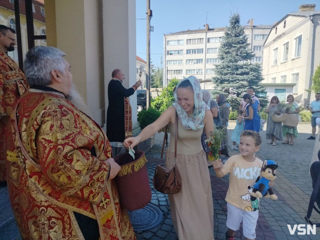 Як у Луцьку відзначають Маковія та що святять. Фоторепортаж