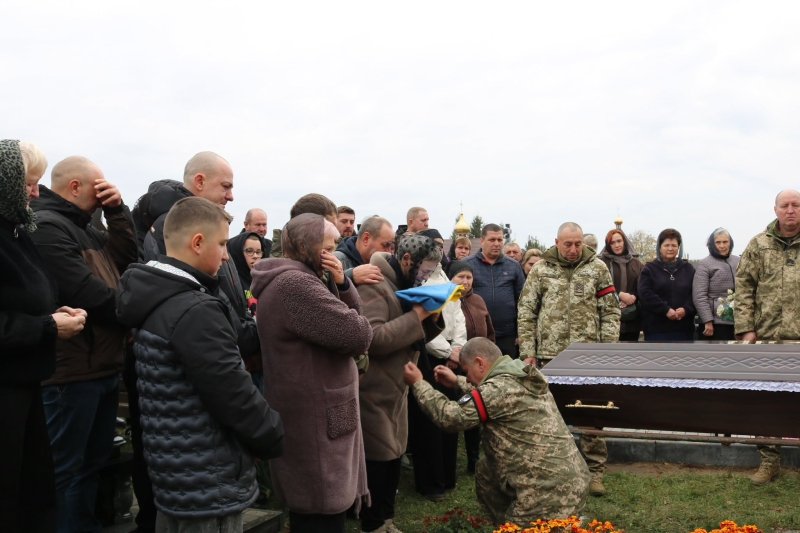 На Волині попрощалися з ветераном війни Василем Муравчуком, який помер після тяжкої хвороби