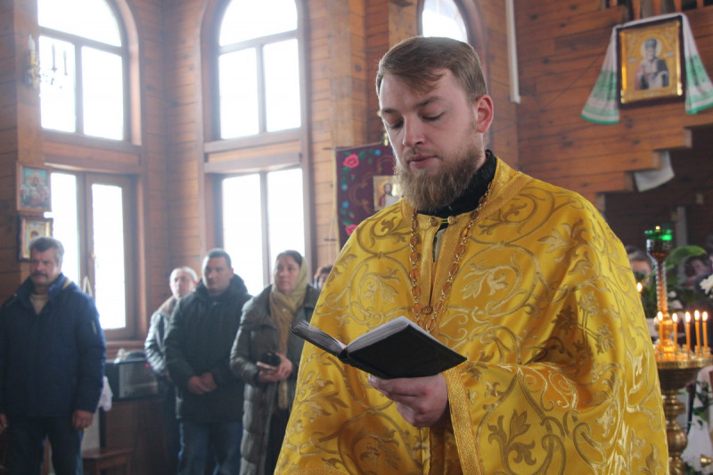 Перейшли до ПЦУ разом зі священником: митрополит Михаїл відвідав парафію на Волині. Фото