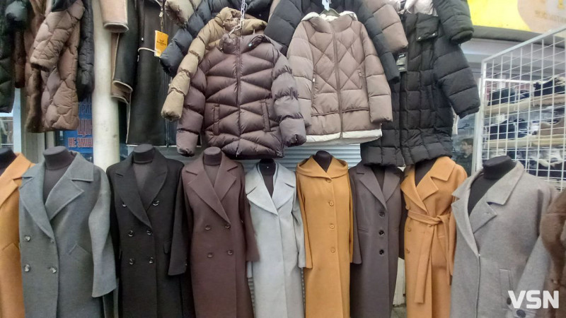 Скільки коштує зимовий одяг на ринках у Луцьку?