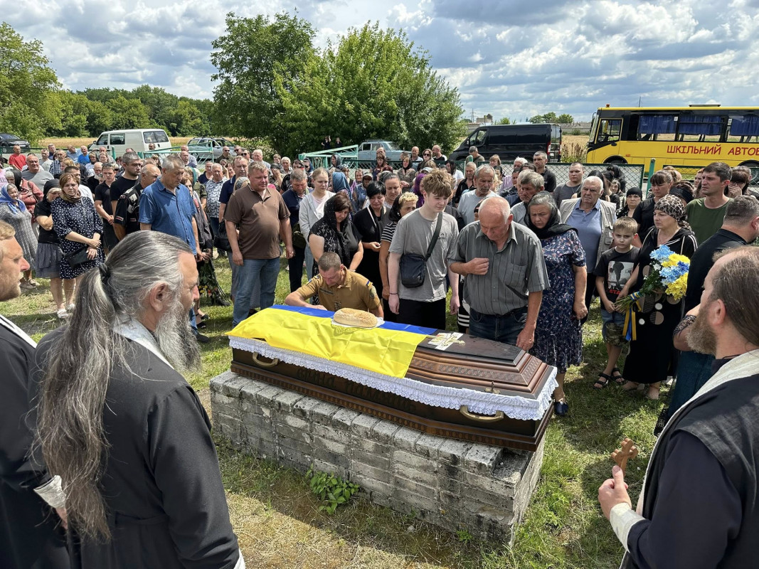 Зник безвісти за особливих обставин: на Волині попрощались з Героєм Михайлом Щуром