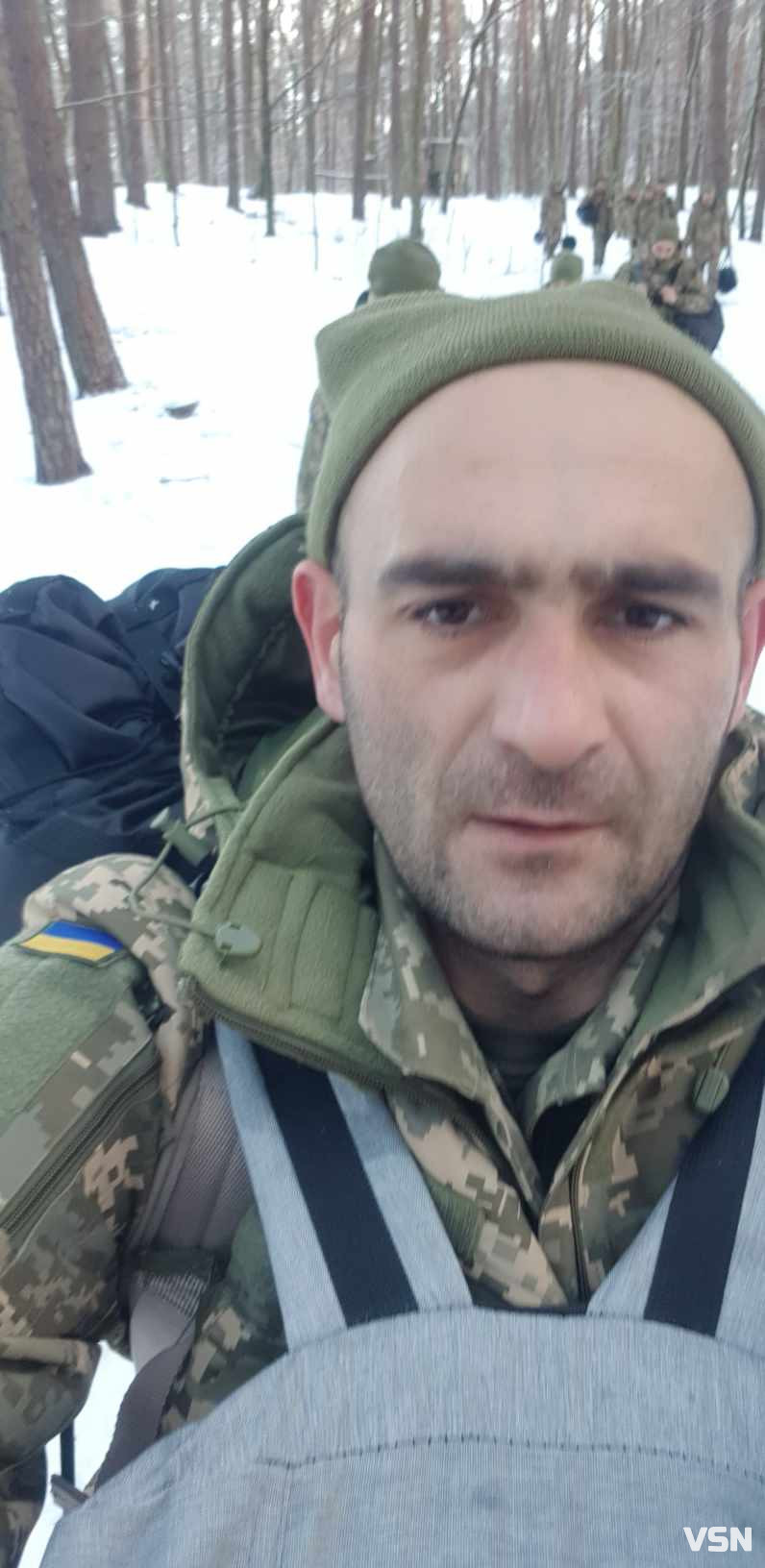 За тиждень до загибелі дізнався про вагітність дружини, а після смерті приніс подарунки для донечки: історія Героя з Волині Руслана Рябого