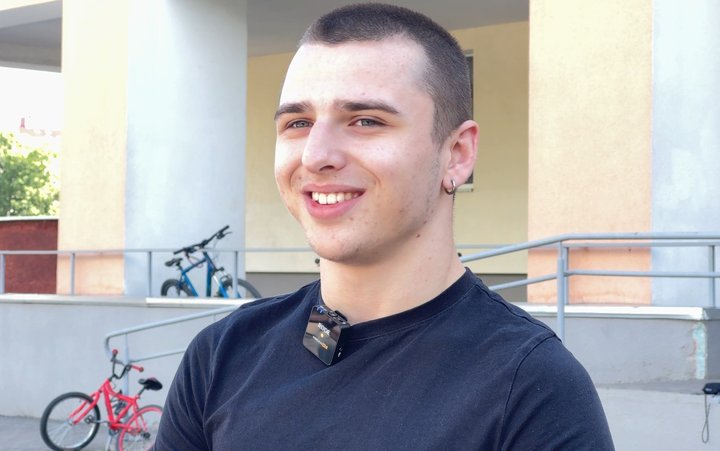Як у Луцьку готуються до шкільного вальсу випускники - відео