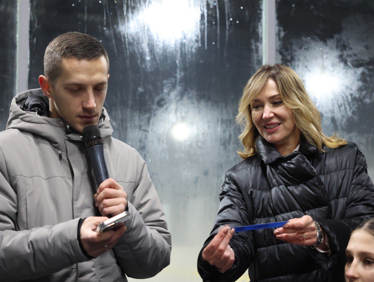 Нова локація – нові емоції: у Луцьку відкрили льодову арену «Снігова королева»