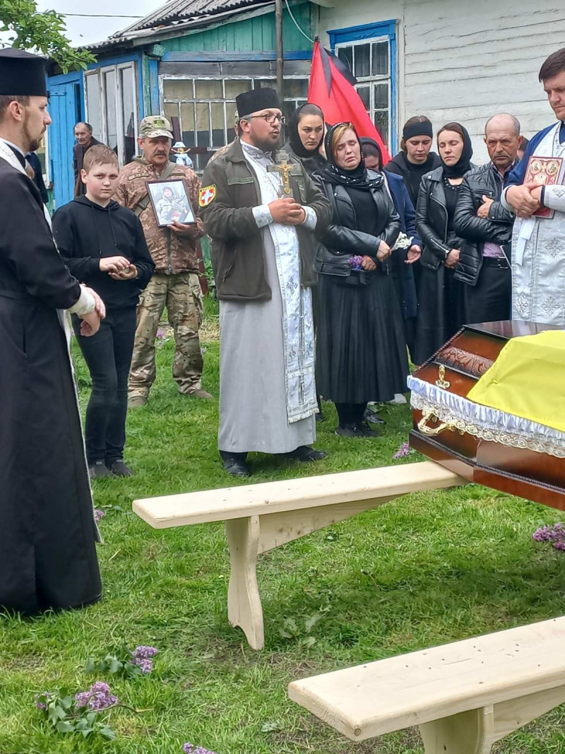 Назавжди 28: на Волині попрощалися із загиблим Героєм Андрієм Ковбом