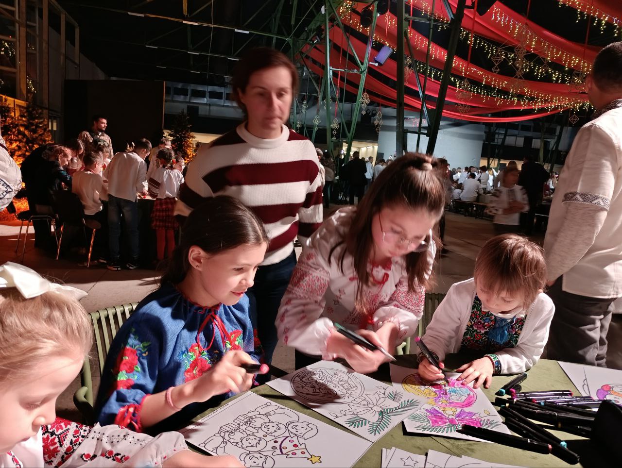 Родини з Волині взяли участь у наймасштабнішій різдвяній вечері в Києві