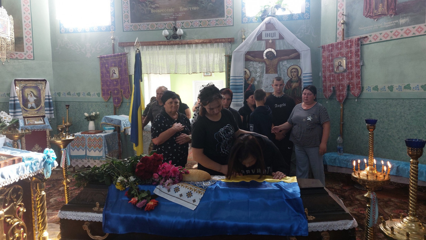 Майже рік вважався зниклим безвісти: на Волині попрощались із батьком п'яти дітей Володимиром Калитюком