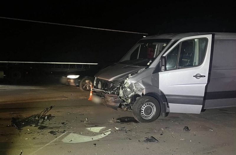 На Волині у двох ДТП зіткнулися мотоцикл, автобус і дві автівки: травмованих госпіталізували