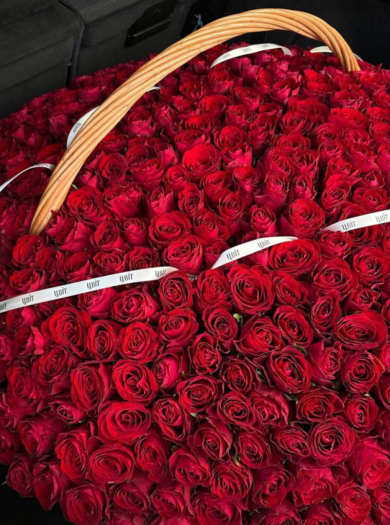 Де у Луцьку купити подарунок для коханої людини до Дня святого Валентина