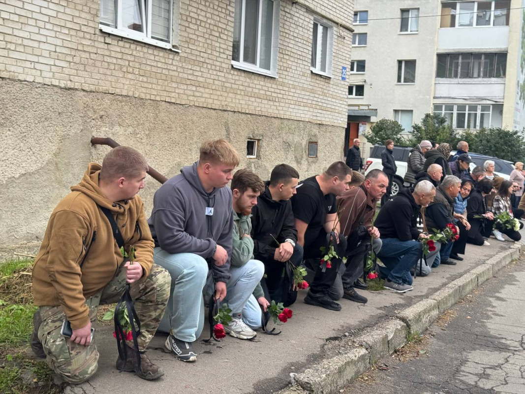 Захищав Україну з 18 років: на Волині в останню путь провели Героя Романа Григор’єва