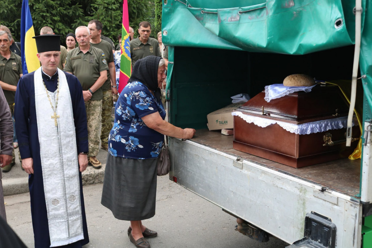 На Волині попрощалися з 28-річним захисником Павлом Шамрилом