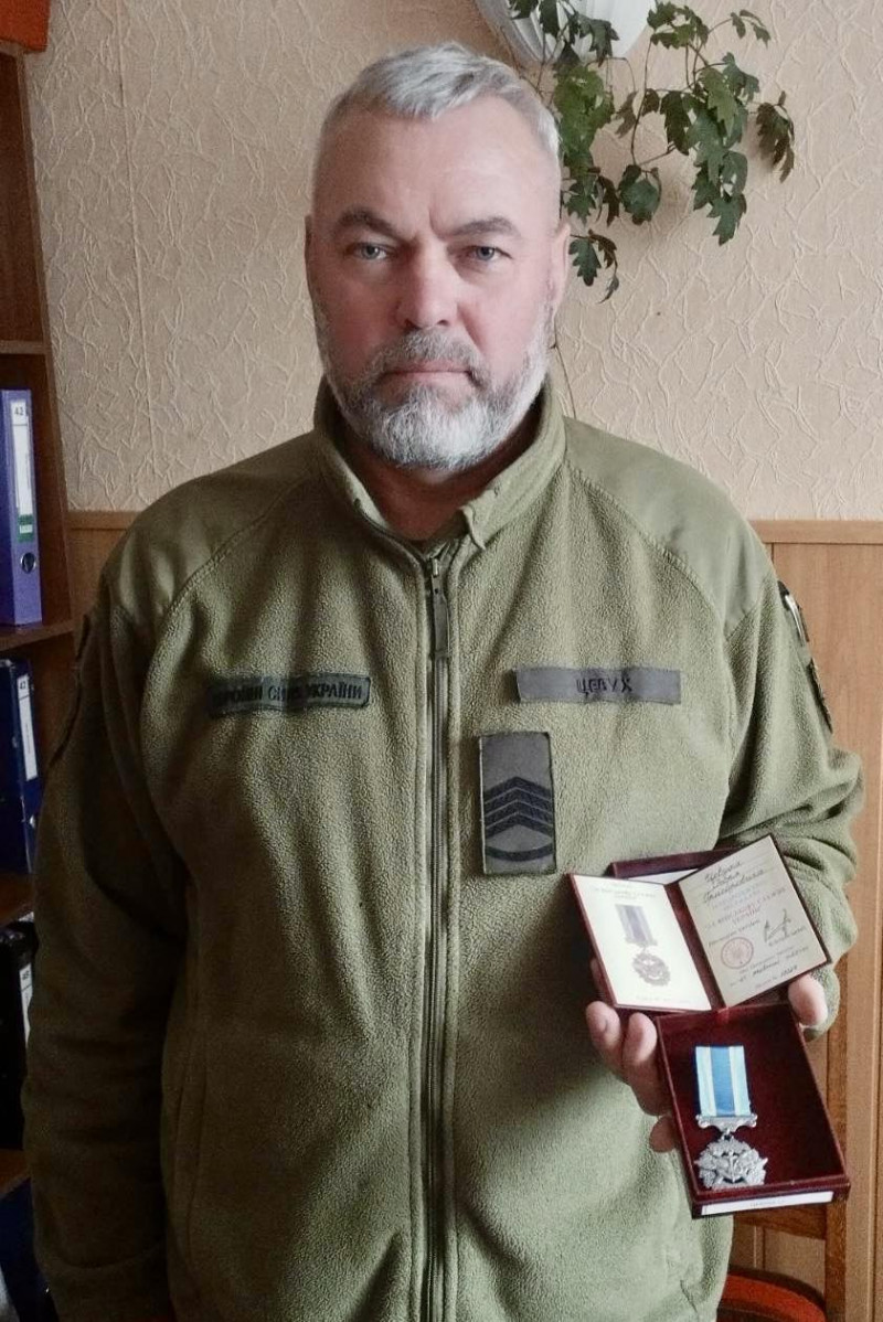 На Волині військовослужбовцю, інструктору ТЦК вручили медаль