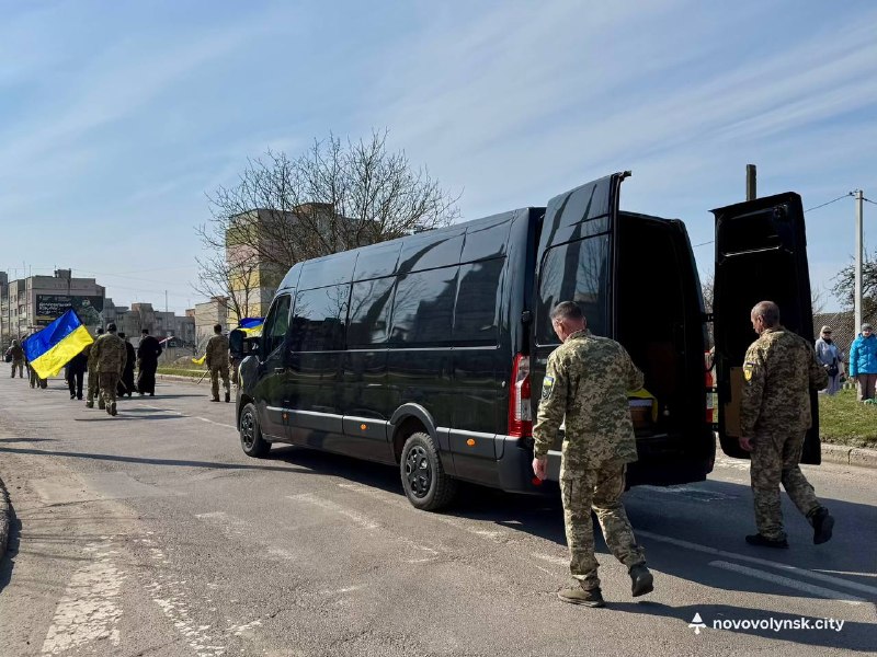Назавжди 54: на Волині попрощалися з воїном Василем Шиленіним